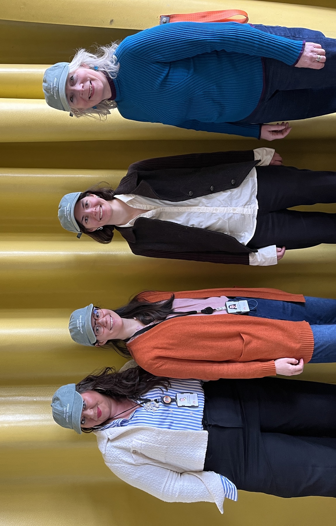 Arkitekter som framsnakker offentlig sektor (fra venstre): President Tina Larsen (fra venstre), Solveig Mathiesen fra Bergen kommune, Amira Matland fra Husbanken og Suzana Soto fra Bergen kommune. Foto: Arkitektforbundet