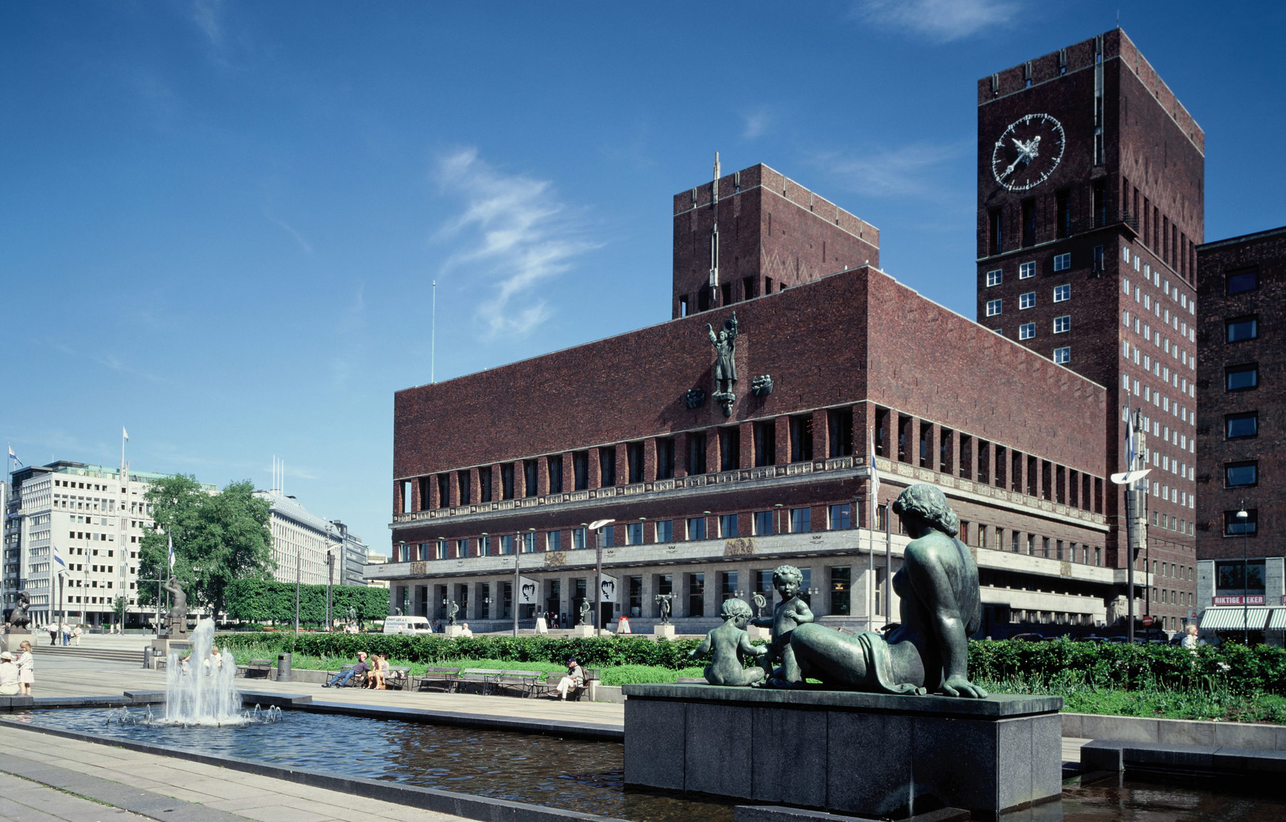 Oslo rådhus, sjøsiden. Foto: Rådhusets forvaltningstjeneste
