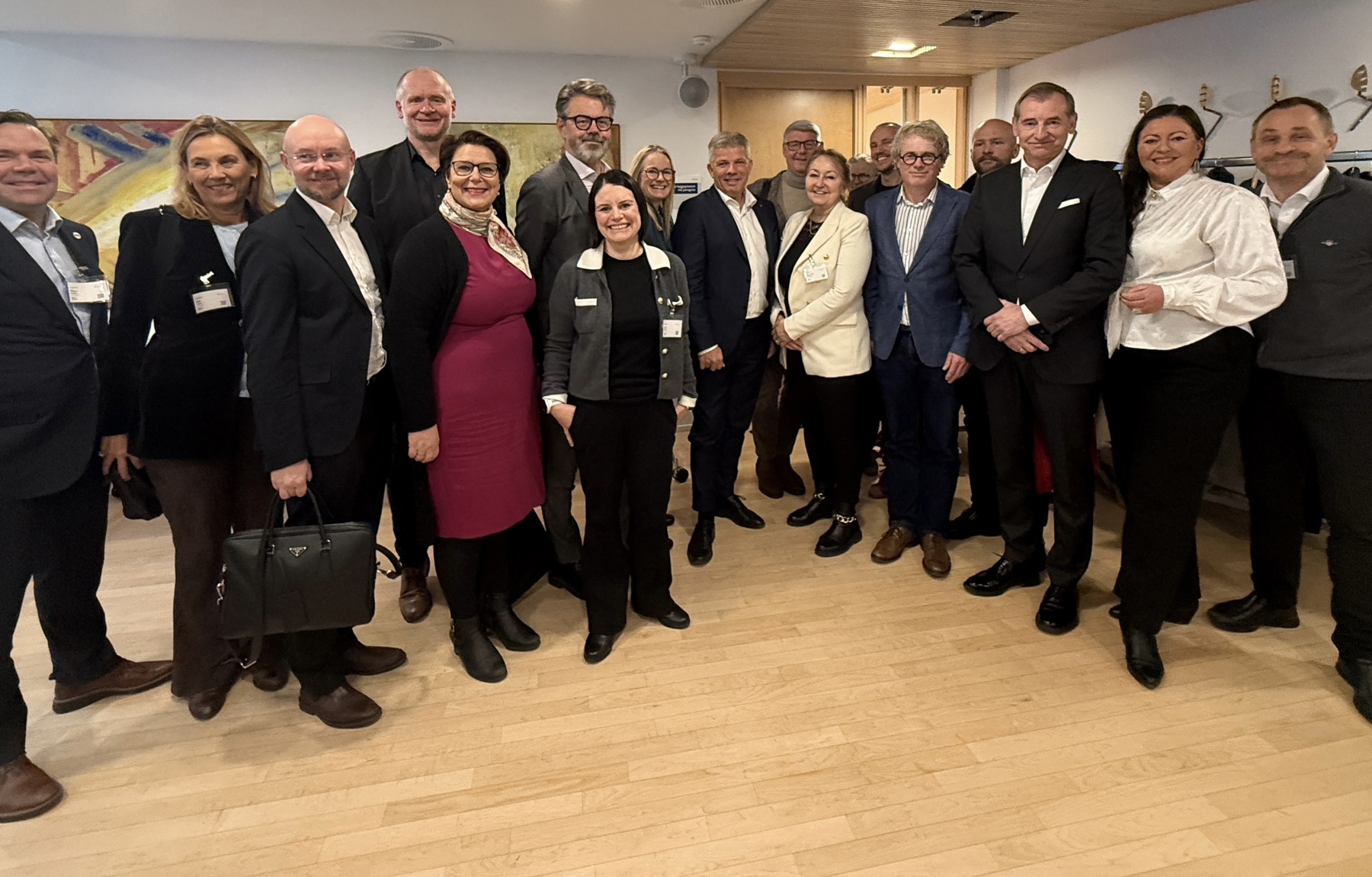 Arkitektorganisasjonene møtte statsråd Bjørnar Skjæran 21. november. Foto: KKD