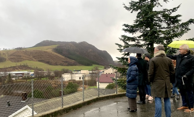 På befaring i Vikeså. Foto: Bylivsenteret