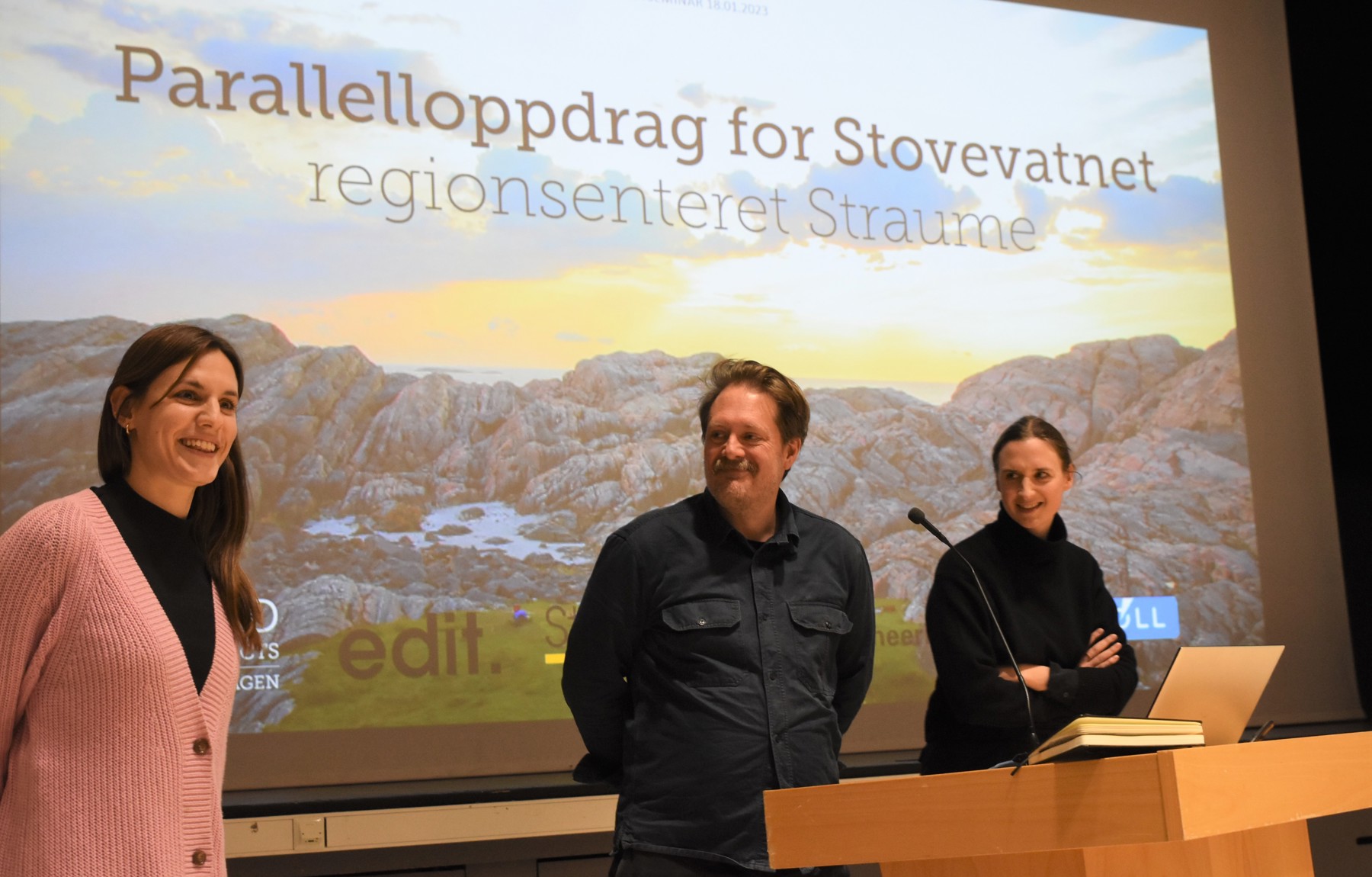 f.v. Ragnhild Pedersen Foss, Arkitekt MNAL fra (edit), Johannes Pedersen (Nord), Mari Proll Lien (Nord) Foto: Øygarden kommune