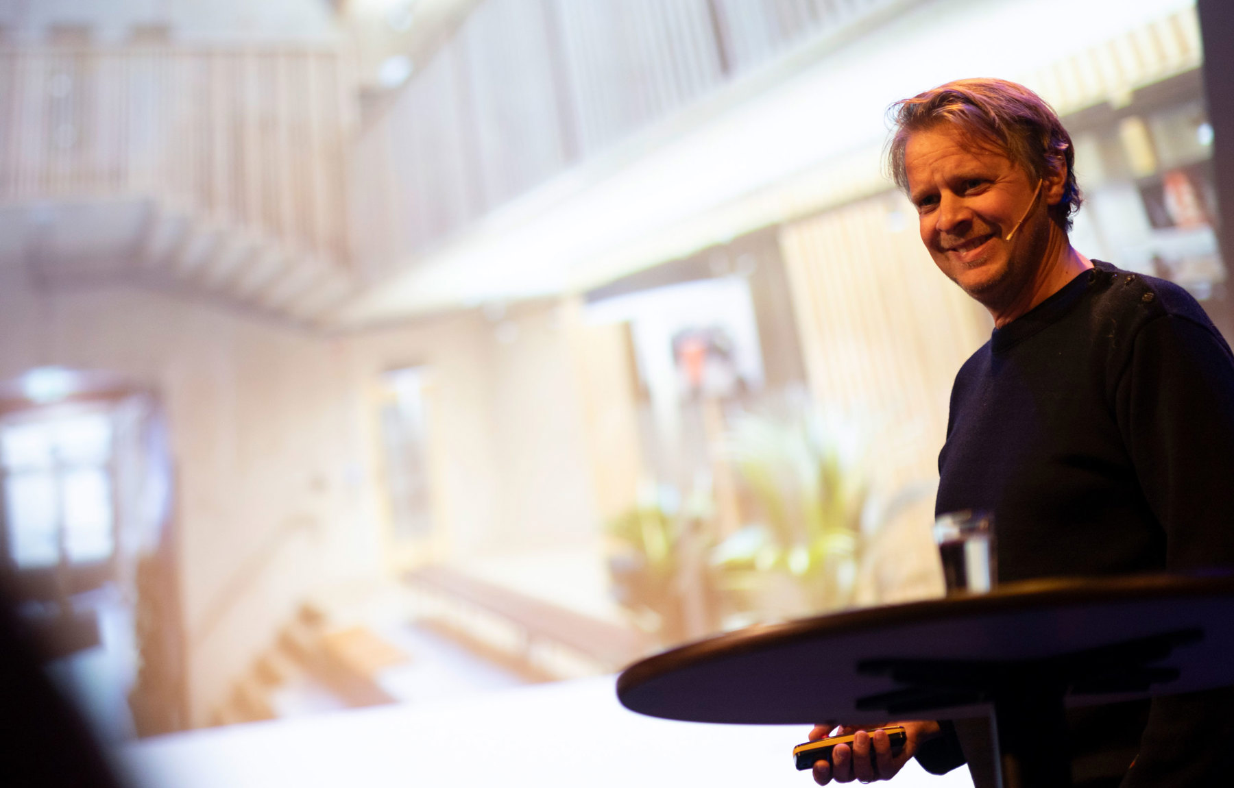 Kristoffer Moe Bøksle, sivilarkitekt MNAL og partner KIMA Arkitektur hadde innlegget Skattejakt – byutviking i historiske bymiljø. Foto: Fotograf Hattrem